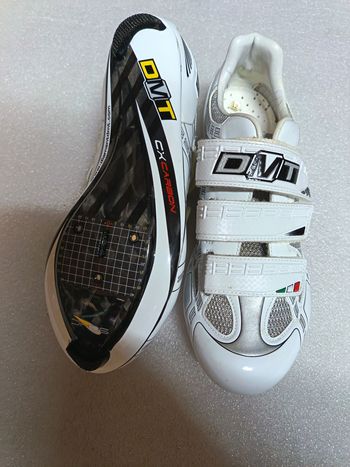 Used Dmt Radial Carbone 2025 bike — image 2 of 5