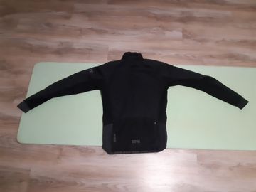 2025 Gorewear C5 GTX Infinium Thermo jacket black L bike de segunda mano — imagen 2 de 3