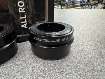 Použité 2026 PF30 DUB Bottom Bracket bike — obrázek 2 z 3