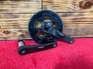 Used SRAM red 11 speed 52-38t crankset 2018 Drivetrain & Pedals