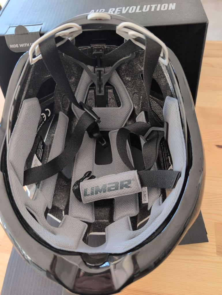Used 2025 Air Atlas Helmet bike — image 3 of 4