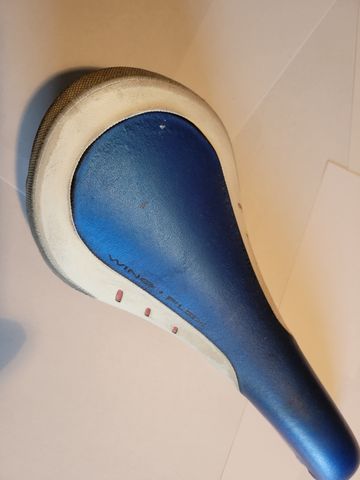 Used Fizik Sattel bike — image 2 of 4