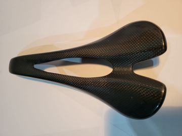 Used Ryet Carbon Saddle bike — image 3 of 4