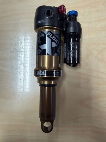 Fox, Float X Factory Shock