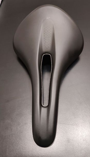 2025, Tempo Aliante R1 Saddle