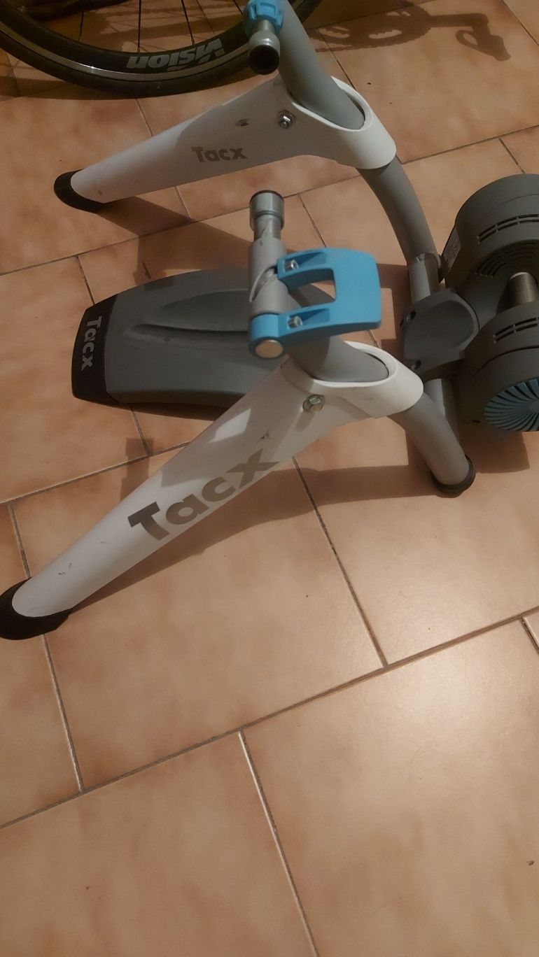 Used 2020 Vortex bike — image 3 of 6