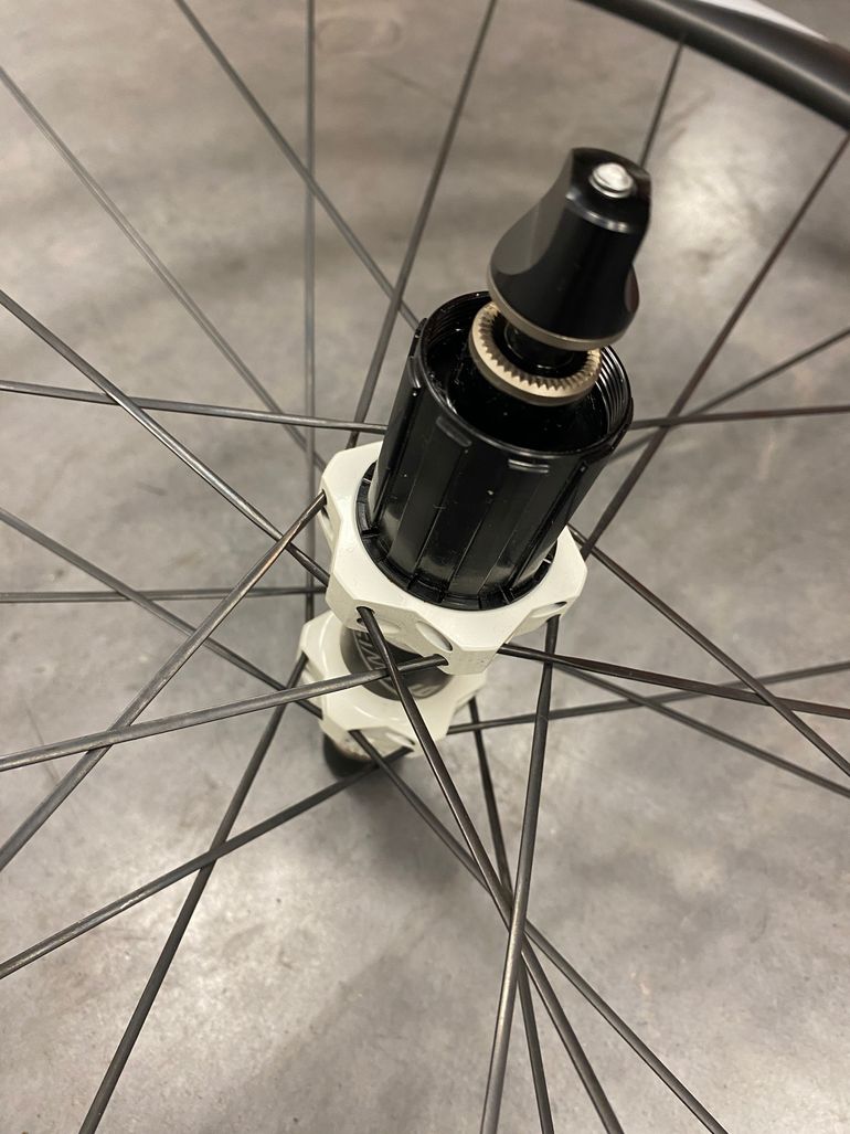 Used Dt Swiss RC28 Spline C bike — image 4 of 4