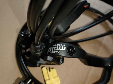 Tweedehands Magura MT30 2-Piston Hydraulic Disc Brake bike — afbeelding 3 van 3