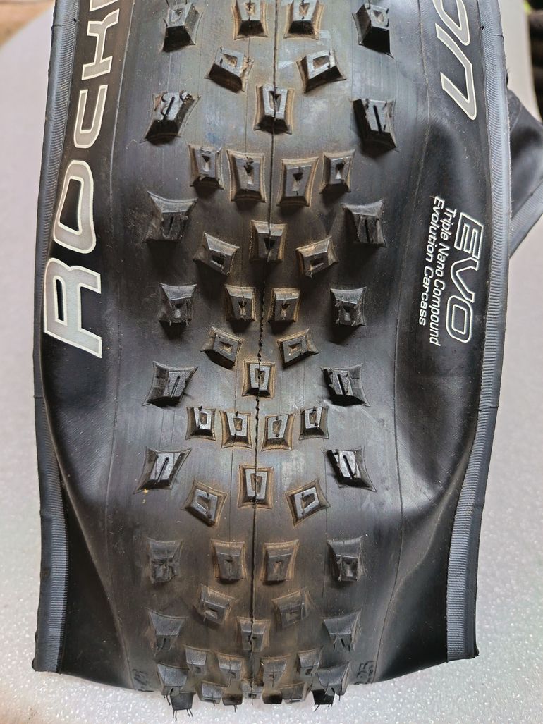 Used Schwalbe VTT Rocker Ron 26x2.25 bike — image 1 of 4