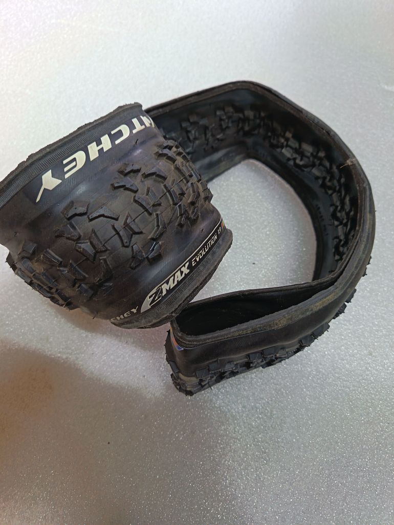 Used Ritchey z max évolution wsd 26x1.90 bike — image 1 of 4