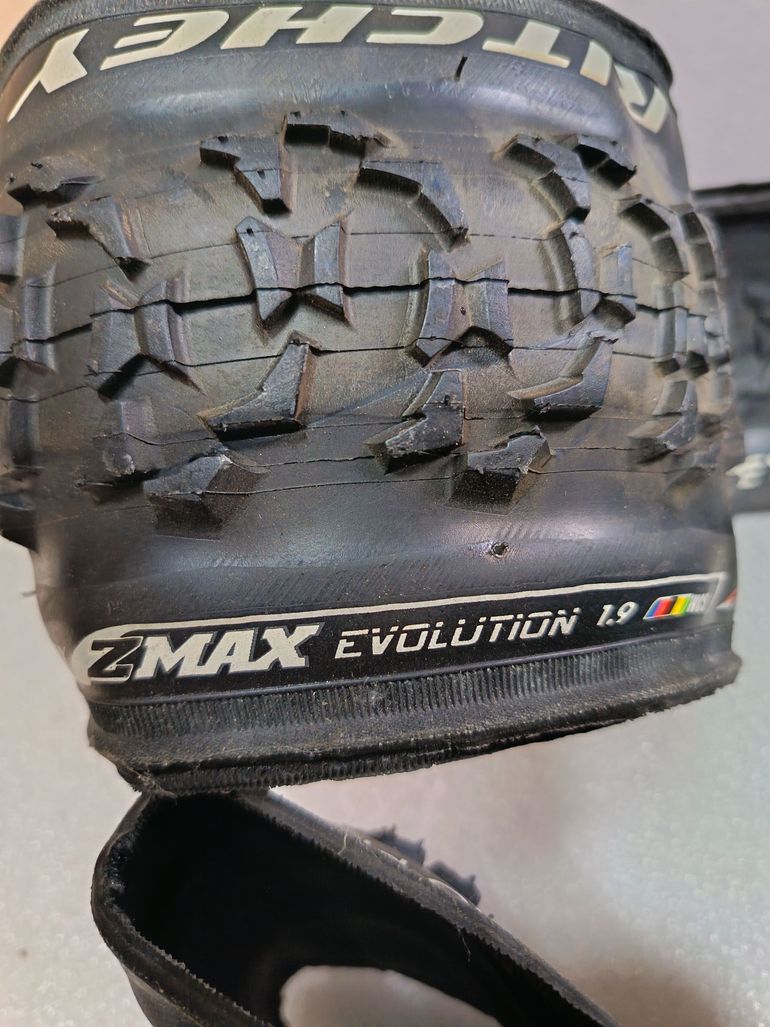 Used Ritchey z max évolution wsd 26x1.90 bike — image 3 of 4