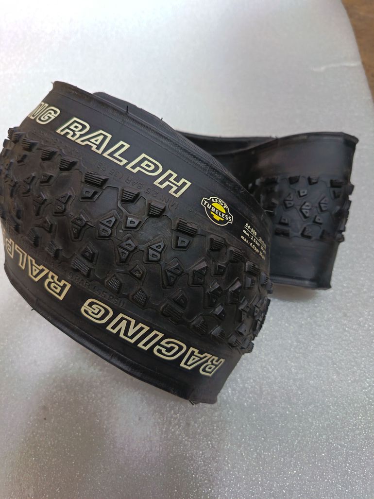 Used Schwalbe Racing Ralph 26x2.10 bike — image 1 of 4