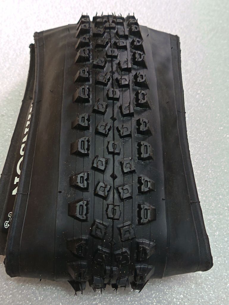 Used Hutchinson Toro 26x2.15 bike — image 4 of 4