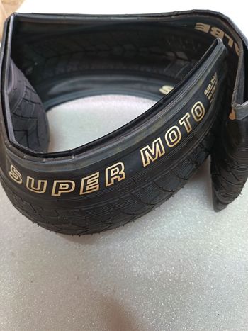 Used Schwalbe Super Moto 26x2.35 bike — image 1 of 4