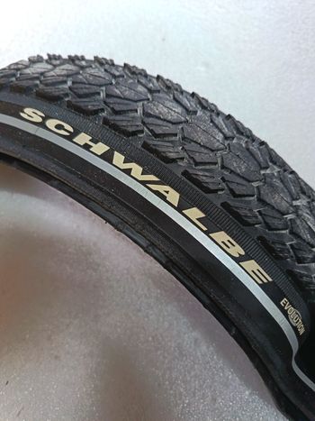 Used Schwalbe VTT XR Marathon bike — image 2 of 3