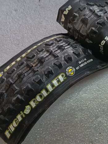 Maxxis, High Roller Tubeless Tire