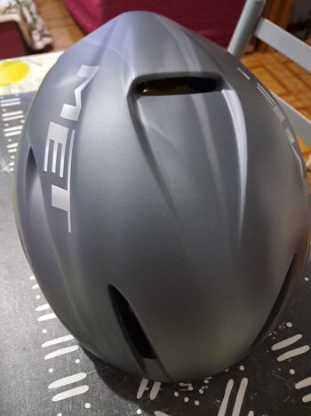 MET, Manta MIPS Helmet