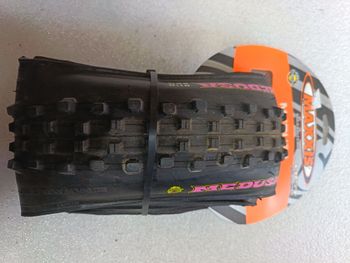 Maxxis, Médusa