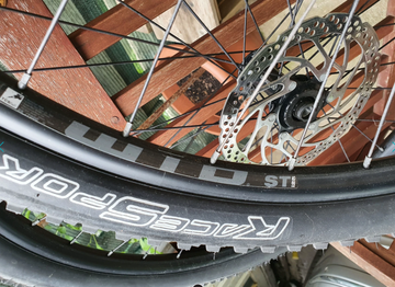 Used Wtb Wheels 29 MTB, rims with Shimano hubs bike — image 4 of 8