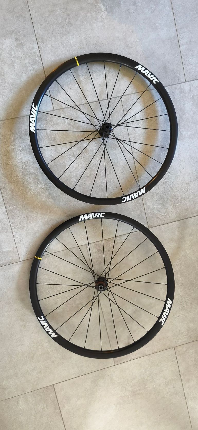 Used Mavic Roues bike — image 1 of 2