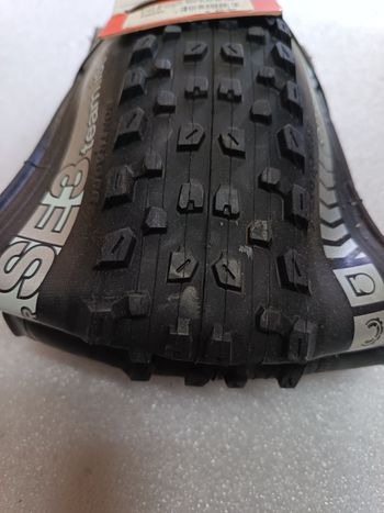 Used Bontrager SE3 Team Issue TLR bike — image 2 of 3