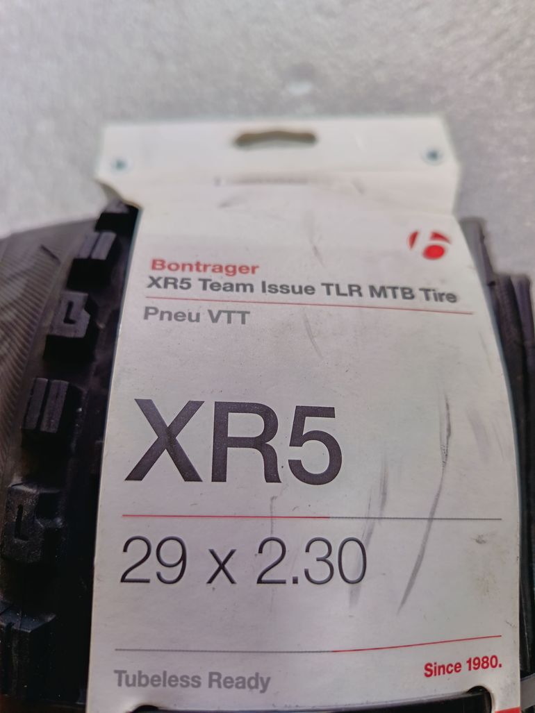 Used Bontrager SR5 Team Issue TLR bike — image 1 of 3
