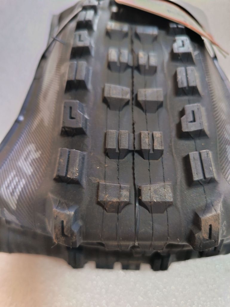 Used Bontrager SR5 Team Issue TLR bike — image 3 of 3