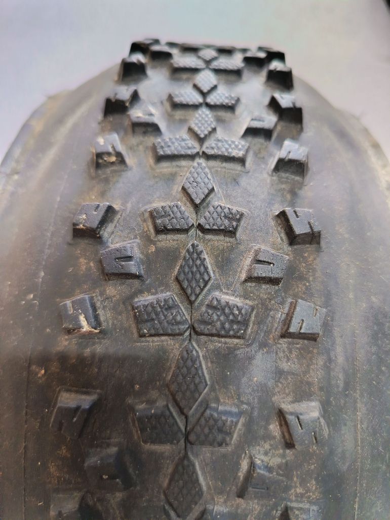 Used Schwalbe Smart Sam Tire bike — image 4 of 4