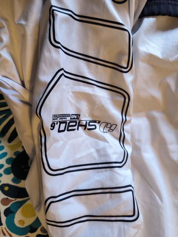 Used Assos Jacket bike — image 4 of 5