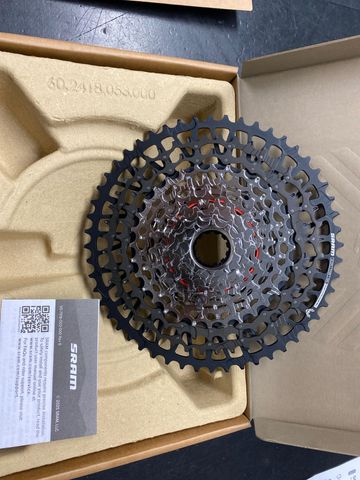 Brugt Sram GX Eagle XS-1275 T-Type 12V Drivetrain & Pedals