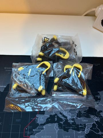 Použité 2026 SM-SH11 SPD-SL Cleat Set Yellow Drivetrain & Pedals