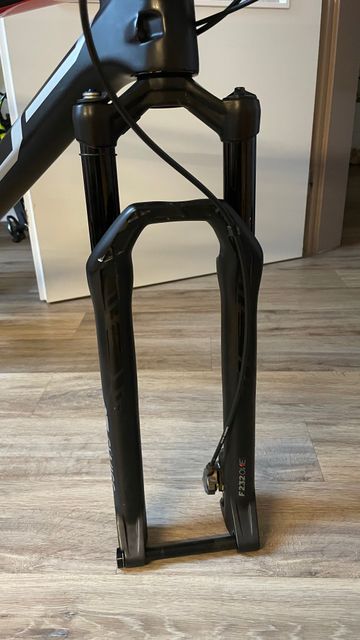 Gebrauchtes Dt Swiss F232 ONE Fork 29" BOOST 15x110 / 100mm bike — Bild 5 von 19