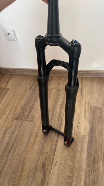 Gebrauchtes Dt Swiss F232 ONE Fork 29" BOOST 15x110 / 100mm bike — Bild 18 von 19
