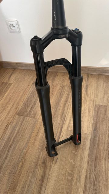 Gebrauchtes Dt Swiss F232 ONE Fork 29" BOOST 15x110 / 100mm bike — Bild 14 von 19