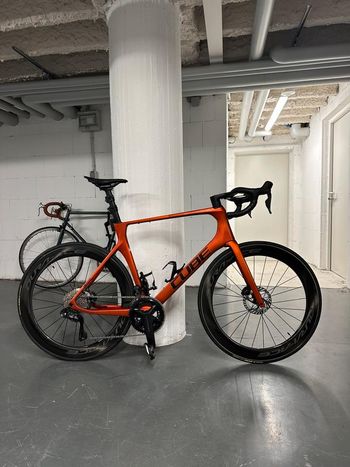 Used Shimano DURA ACE WH-R9170-C60 TU Disc Carbon bike — image 6 of 6