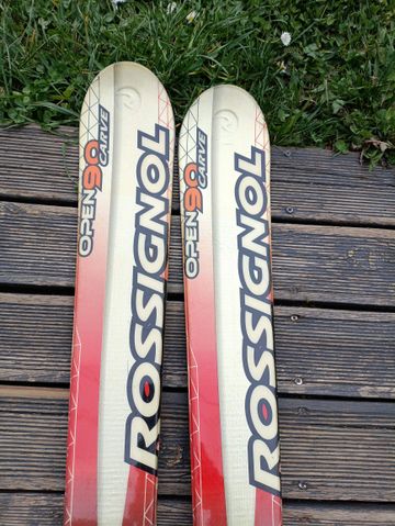 Brugt Rossignol CARVE 90 Skiing & Skitouring