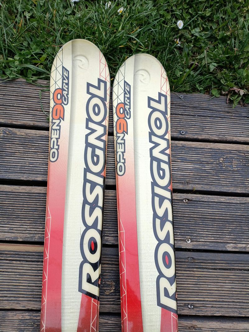 Použité Rossignol CARVE 90 Skiing & Skitouring