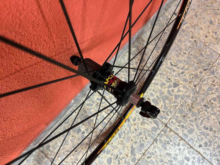 Used 2006 Aksium RACE bike — image 4 of 5