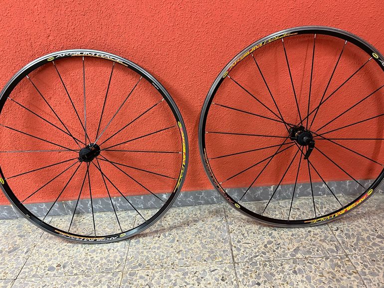 Used 2006 Aksium RACE bike — image 2 of 5