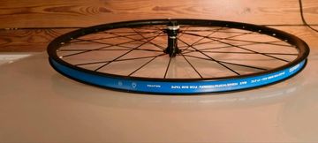 Gebrauchtes Shimano WH-RS171 28" Rennrad-Cross-Laufrad Centerlock 12x100 bike — Bild 3 von 3