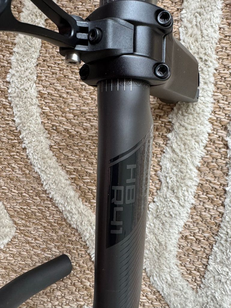 Used 2025 R41 Carbon Handlebar bike — image 8 of 9