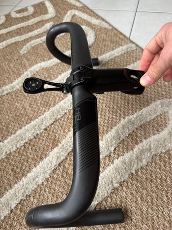 Used 2025 R41 Carbon Handlebar bike — image 3 of 9