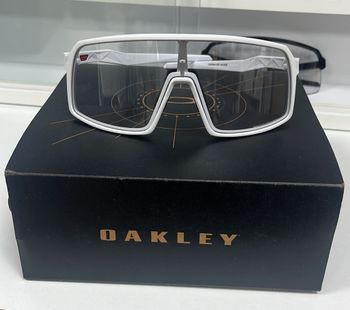 Oakley, Sutro Matt White Fotocromáticas