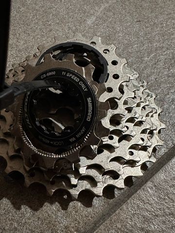 Used Shimano Ultegra CS6800 11-28 11v Drivetrain & Pedals