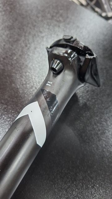 Used Newmen Carbon Espigao de Selim 31.6x400mm 2026 bike — image 13 of 13