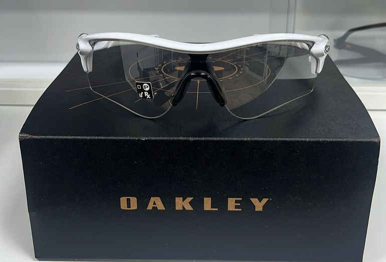 Used Oakley Radarlock Path Photochromatic Glasses bike — image 1 of 2