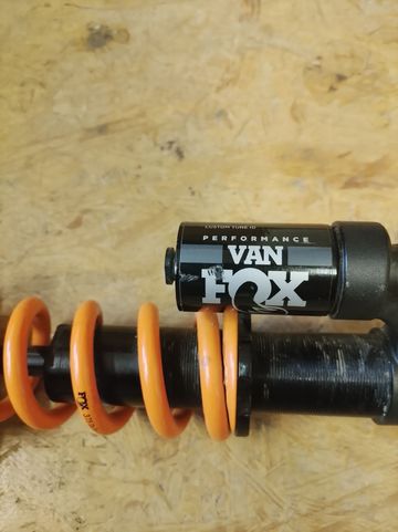2022 Van R Air Shock bike d'occasion — image 2 sur 6