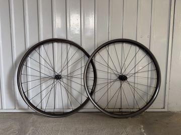 Tweedehands 2024 ruote ultraleggere DTswiss/light bicycle 1134g Wheels