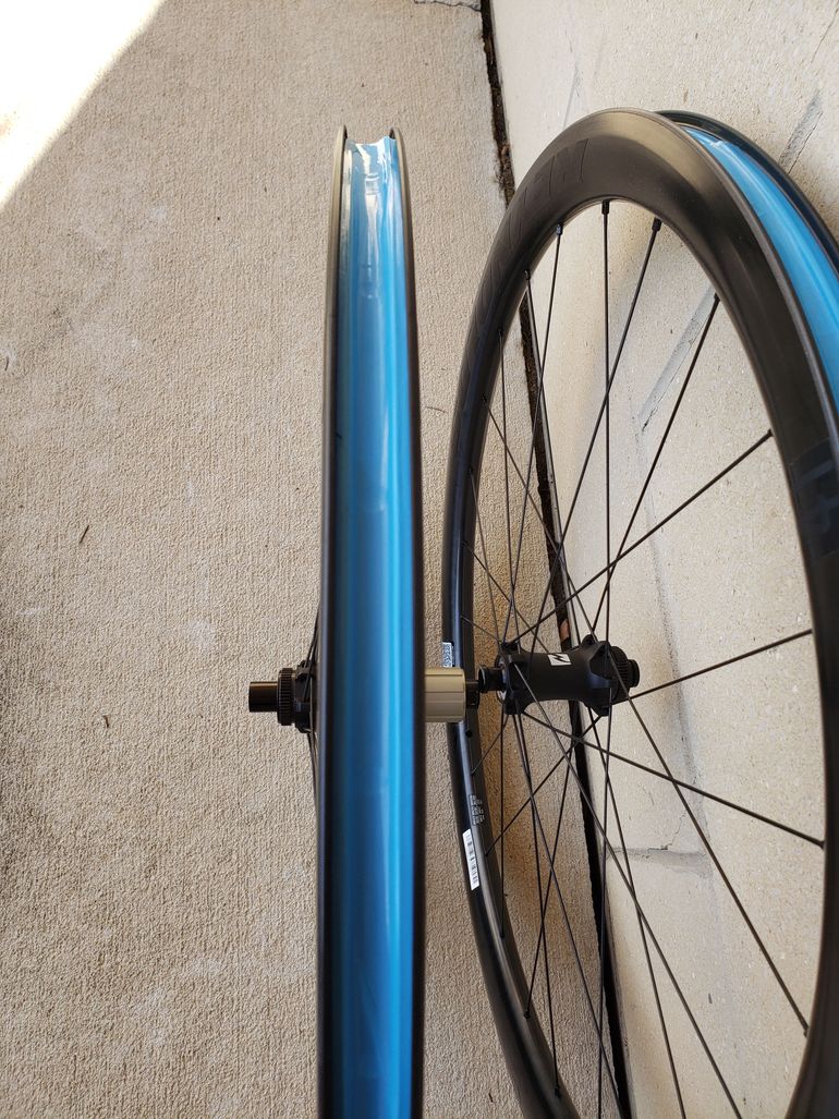 Used Reynolds AR 41 Carbon Road Wheelset bike — image 3 of 3