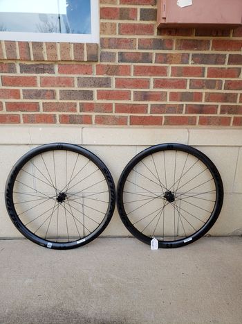 Used Reynolds AR 41 Carbon Road Wheelset bike